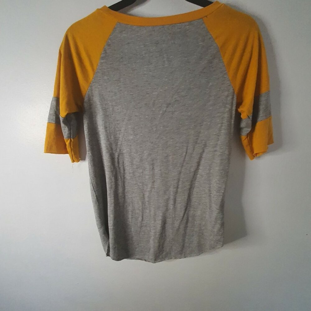 Disney Lion King Top Hakuna Matata Size S Shirt Women's Gray Short Sleeve Gold - Picture 3 of 6
